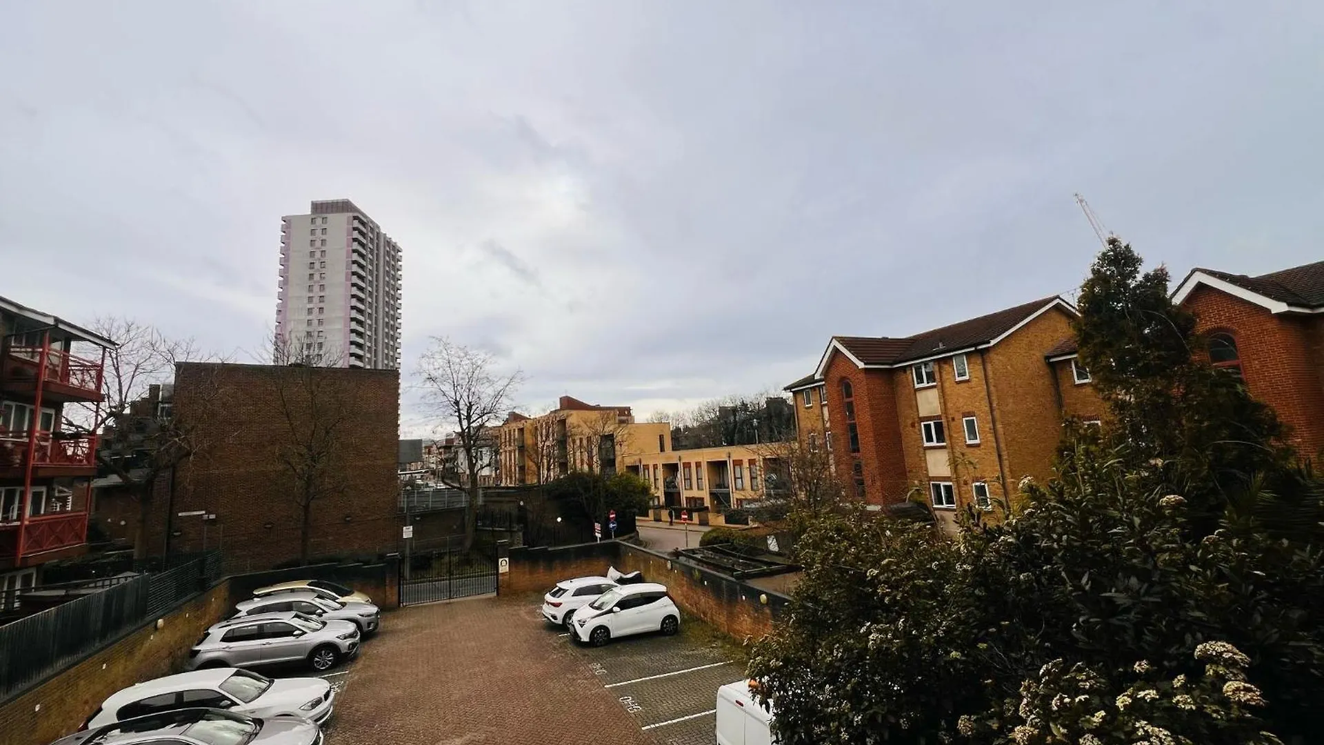 Charming 3-Bedroom, Bow, London United Kingdom