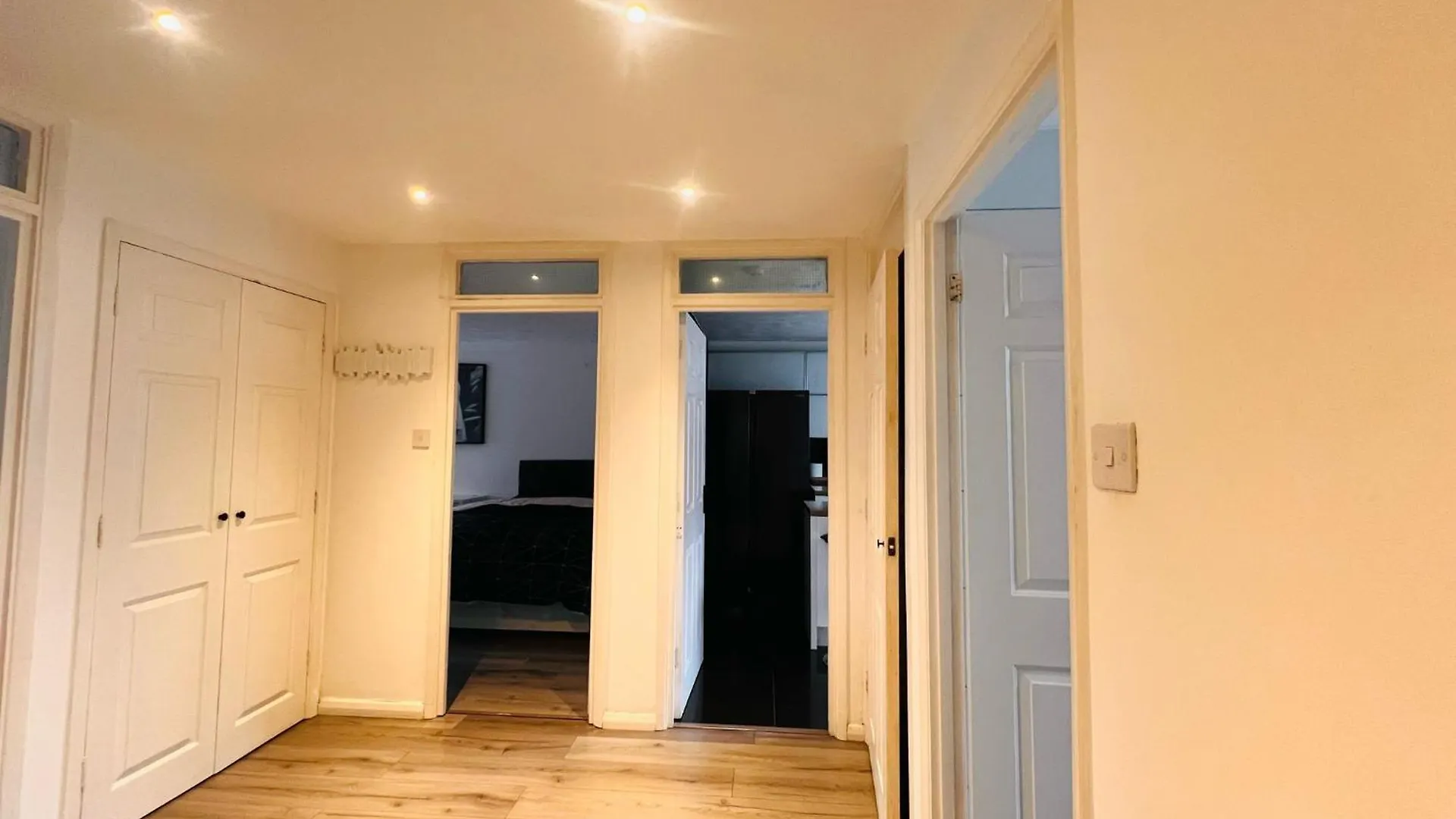 Charming 3-Bedroom, Bow, London Apartment